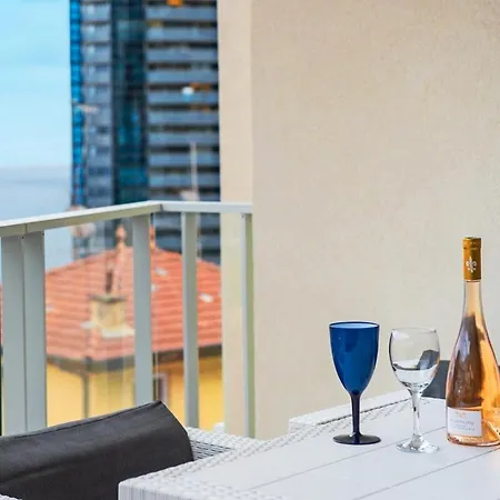 Casa vacanze Exceptional 2 Bed Near Monaco With Large Terrace, Sea View, Parking *
