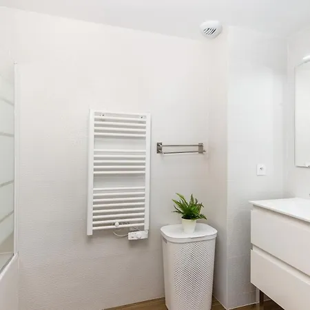 Exceptional 2 Bed Near Monaco With Large Terrace, Sea View, Parking Beausoleil